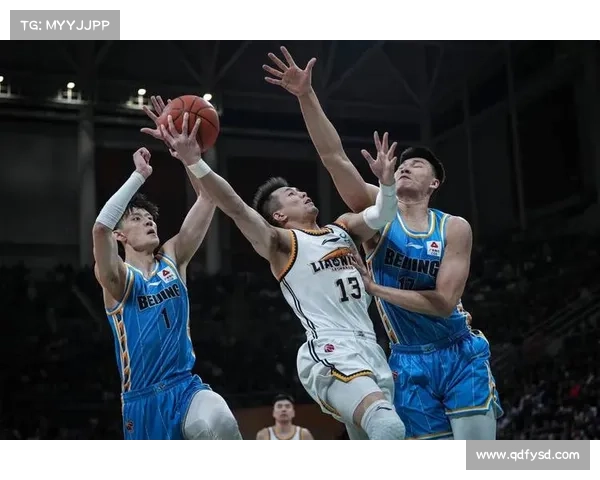 19:35视频直播CBA揭幕战-北京首钢VS广东东莞银行 19:35视频直播CBA揭幕战-北京首钢VS广东东莞银行